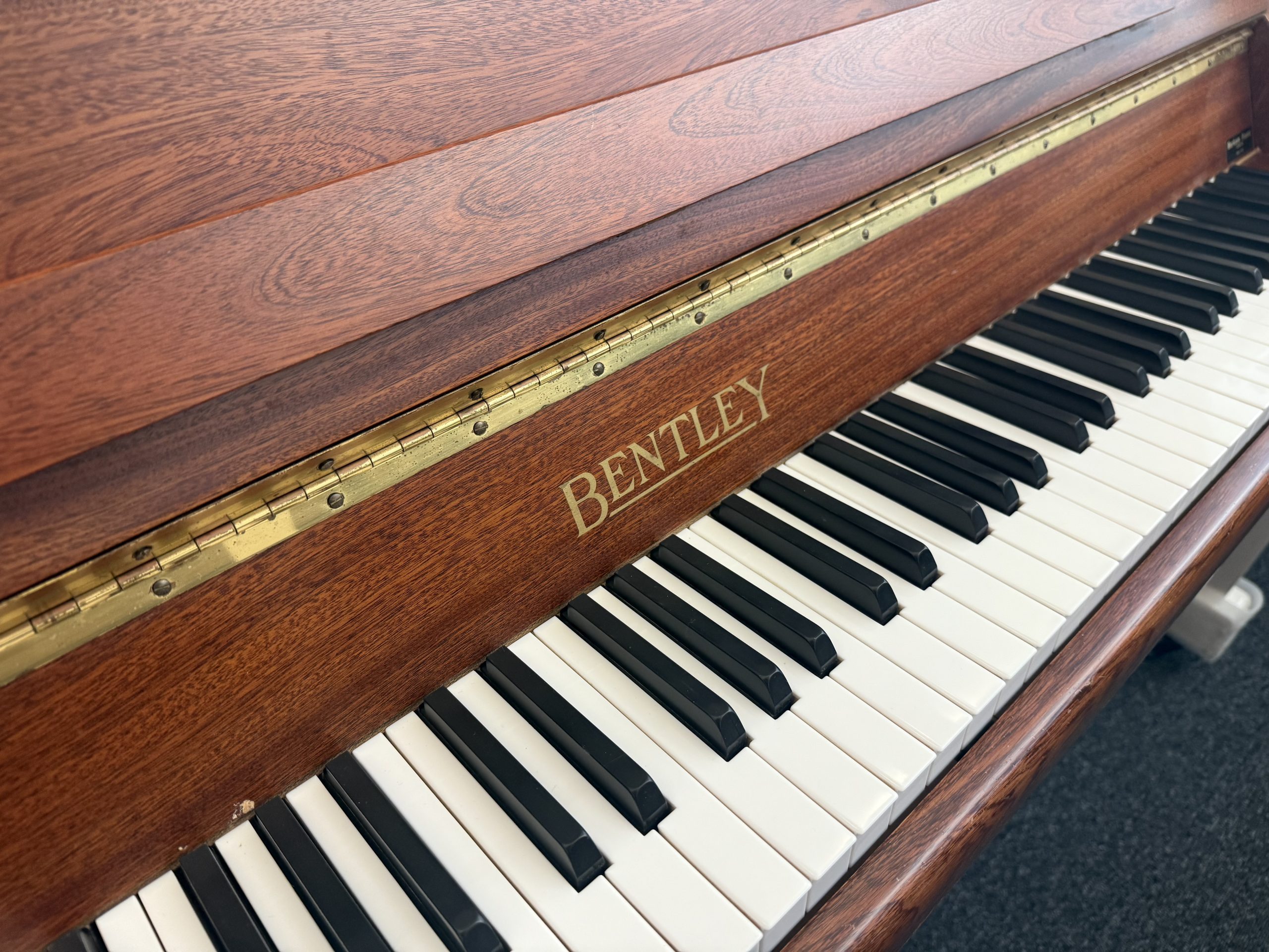 Bentley Compact view