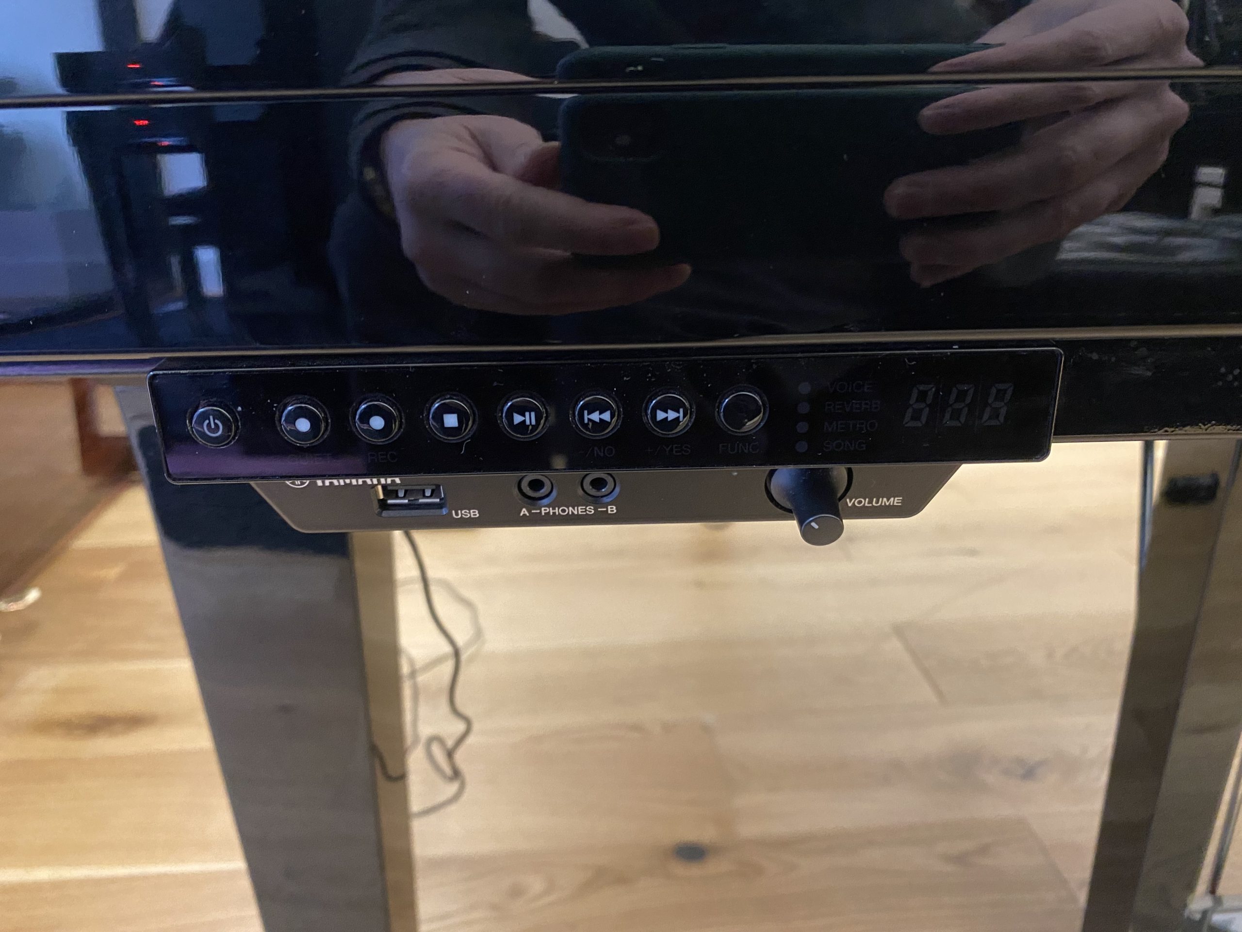 Yamaha C1X SH silent view