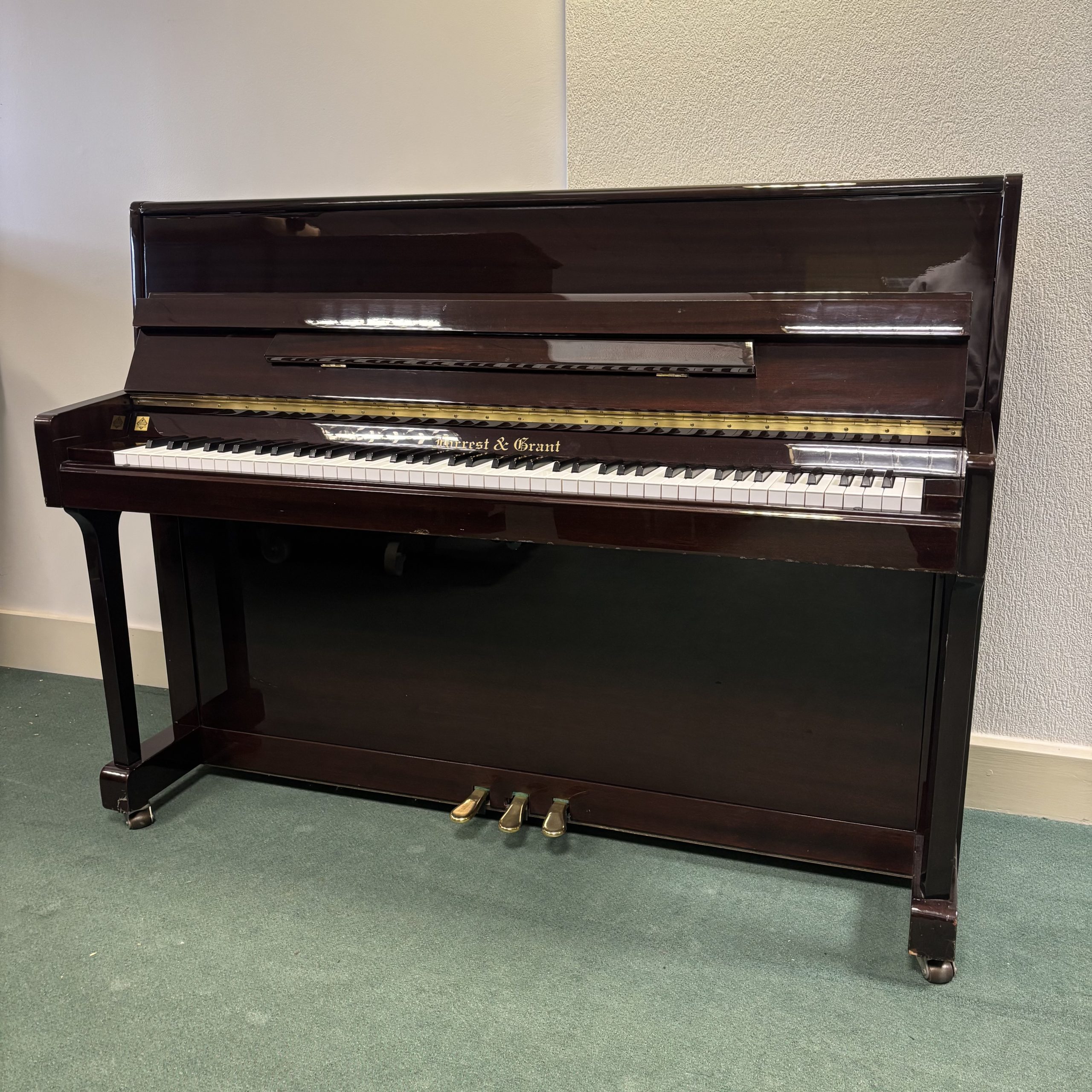 Forrest & Grant 110 view