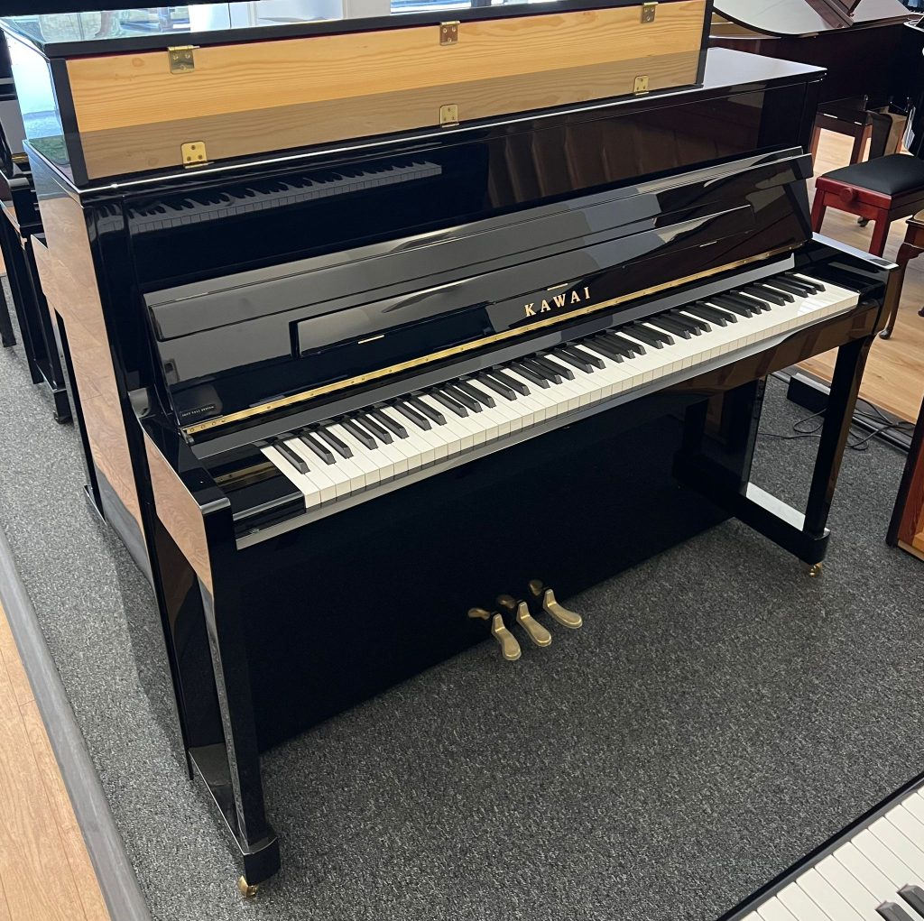 Kawai K200 - Main View