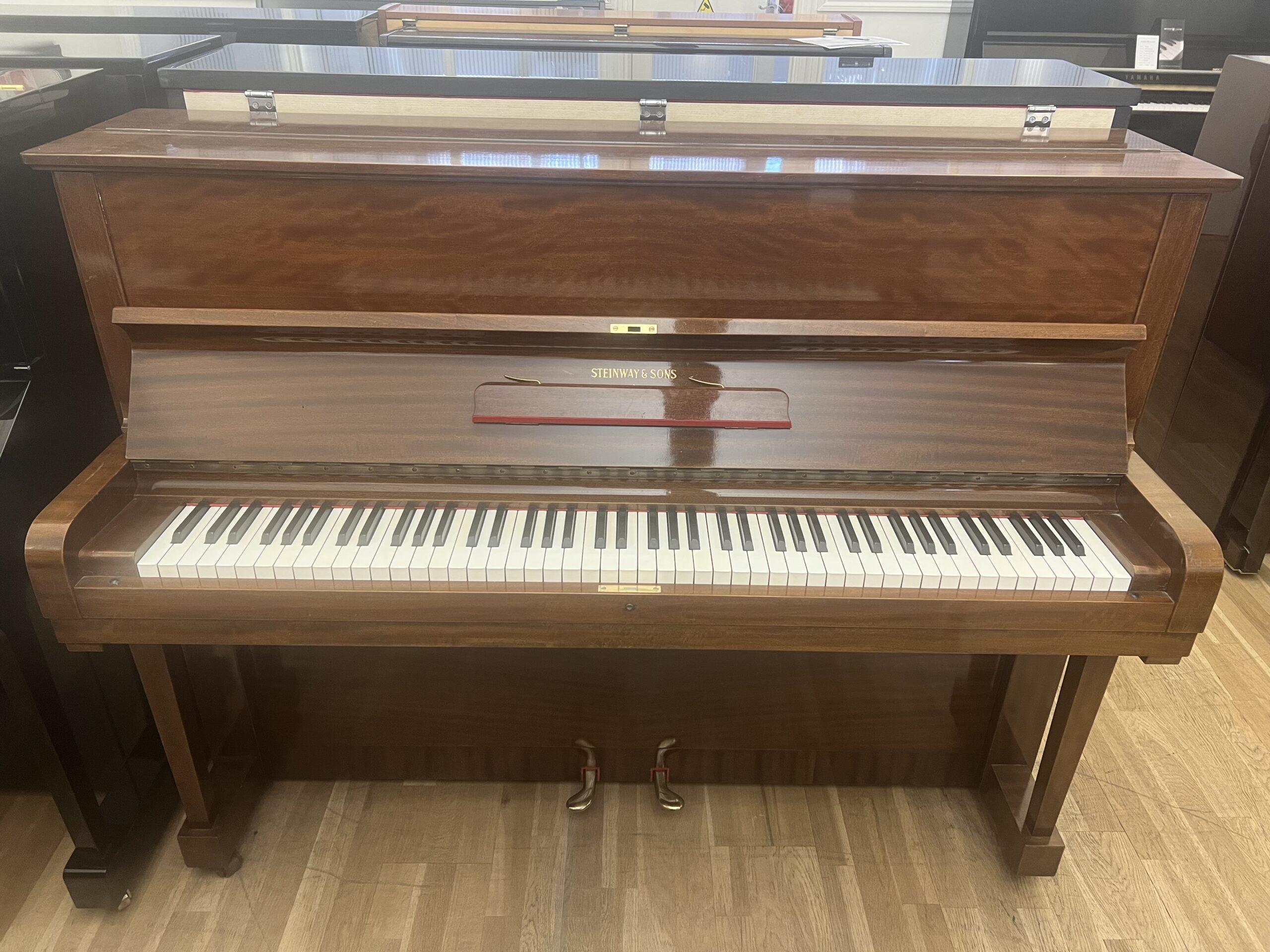 Steinway Z – This piano is now sold.