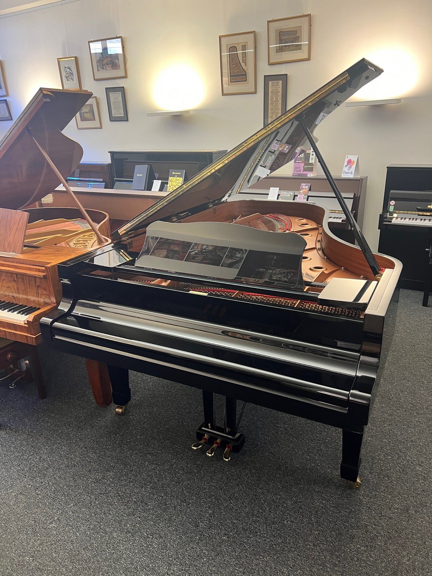 Yamaha C7 – This piano is being prepared. Please contact us to arrange a viewing.