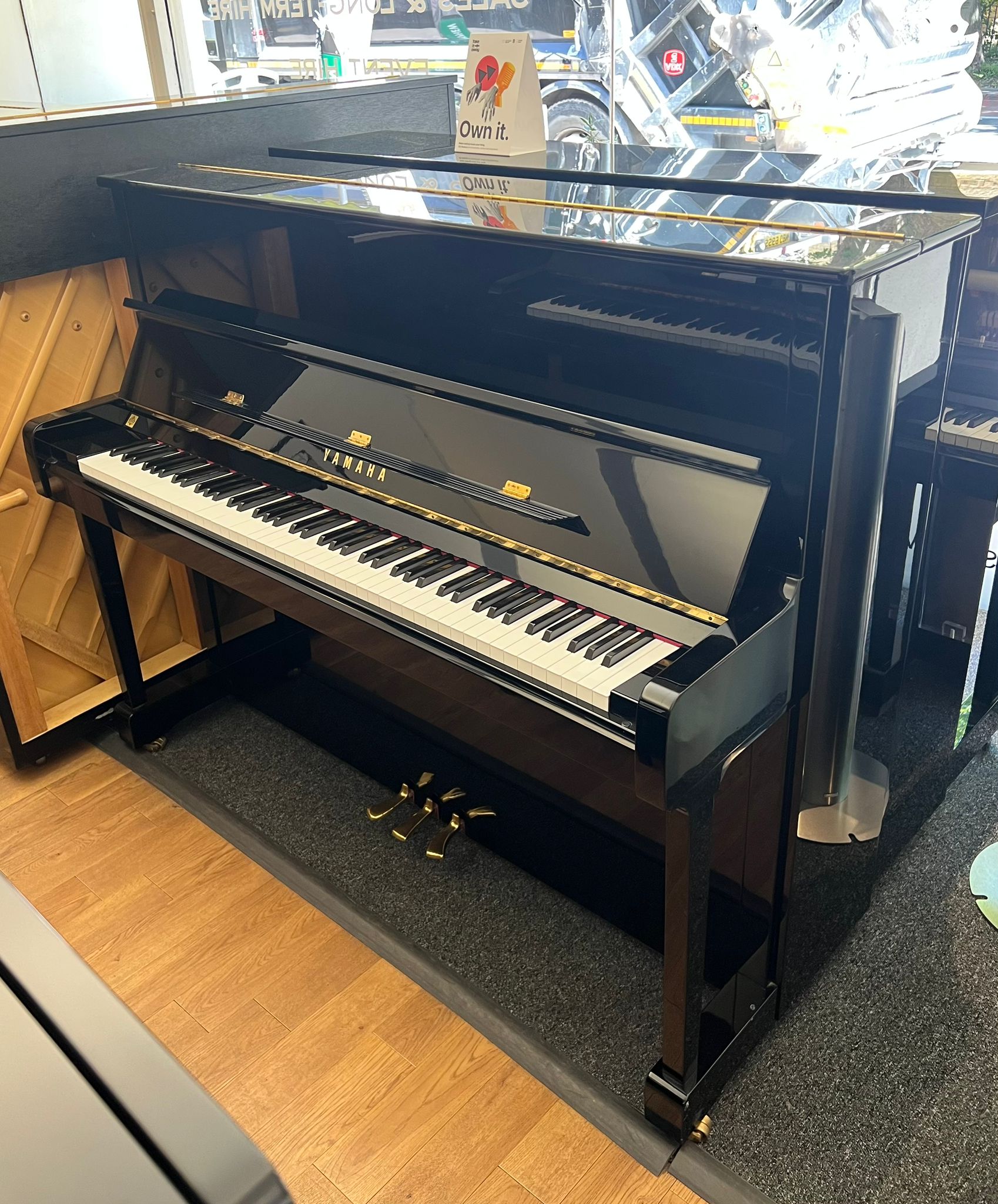 Yamaha P121