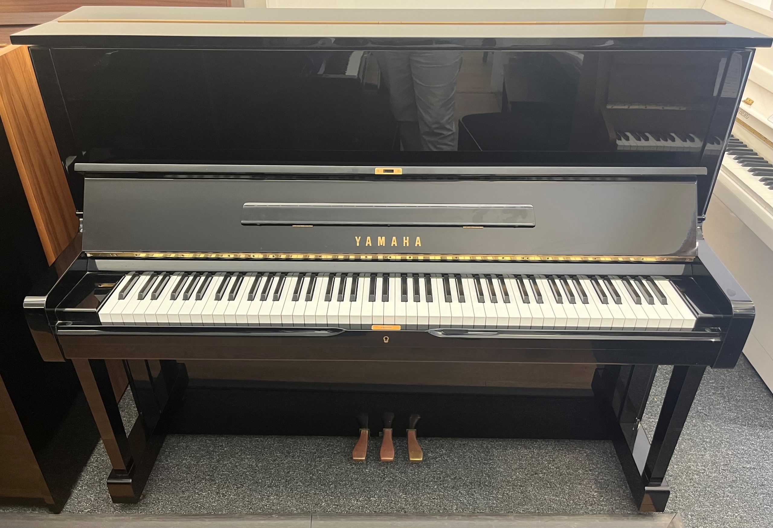 Yamaha U1M