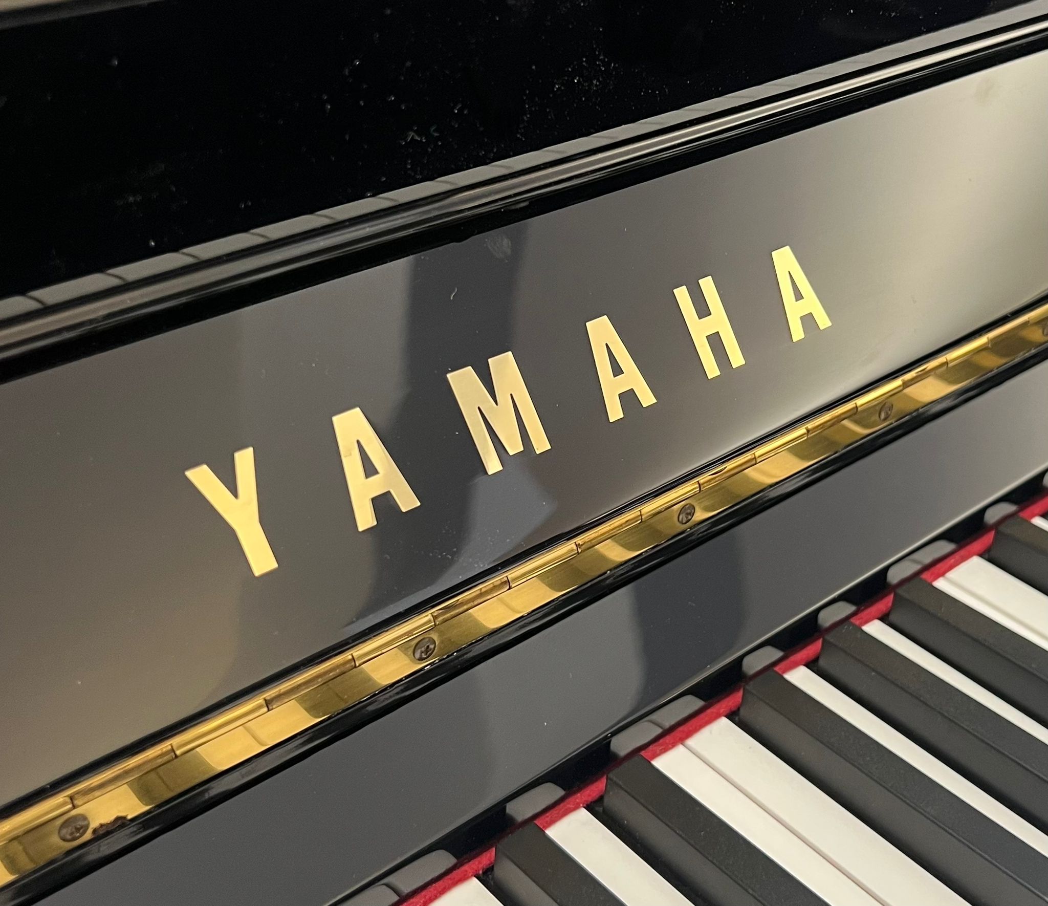 Yamaha U3S (Sostenuto) view