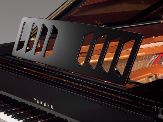 Yamaha CFX 2 Concert Grand Piano