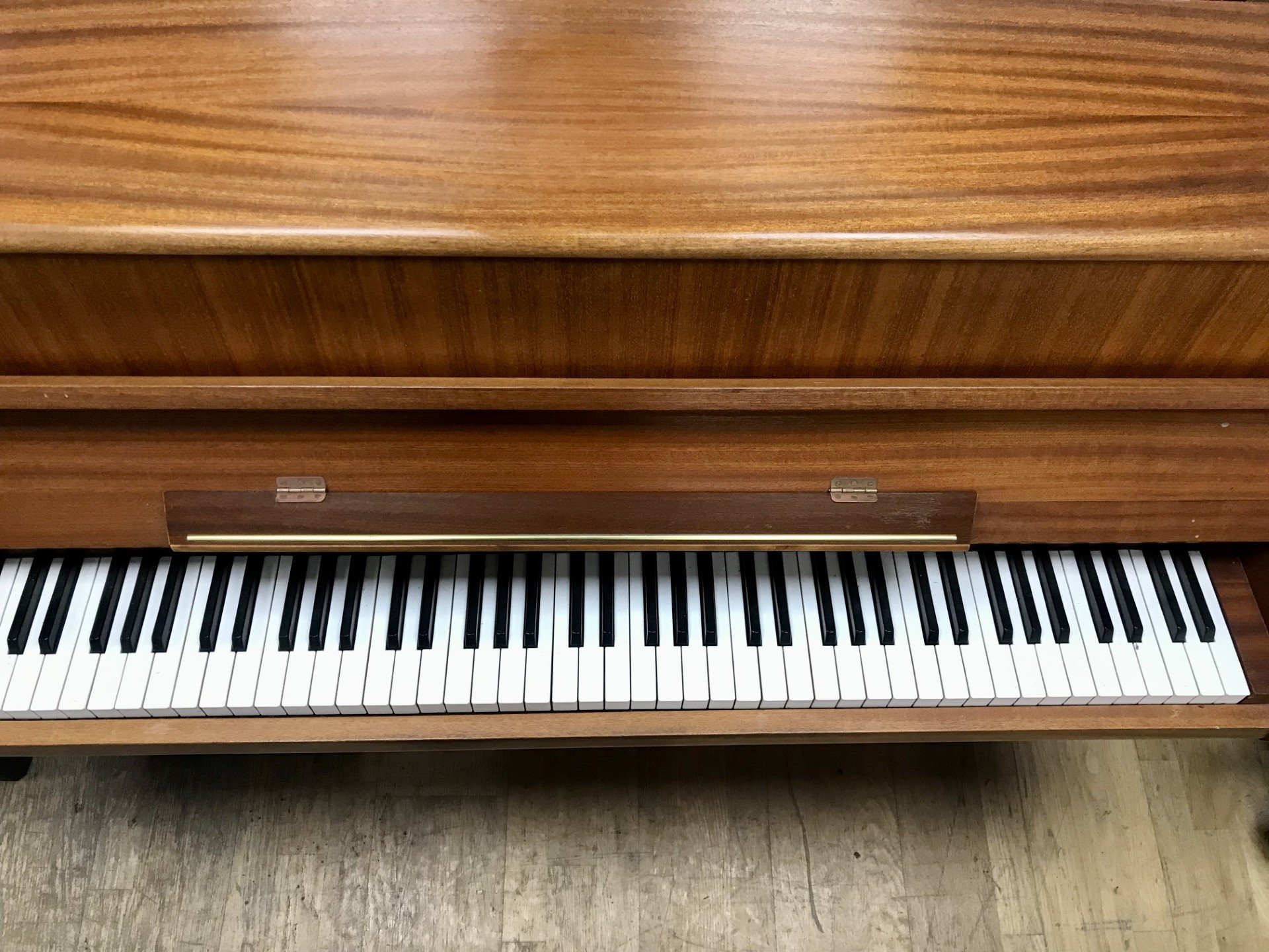 Geyer Dresden – This piano is being prepared. Please contact us to arrange a viewing. view